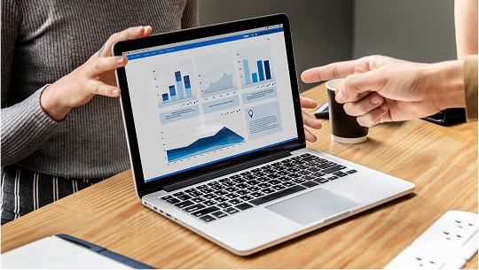 10 Software CRM Terbaik di Indonesia